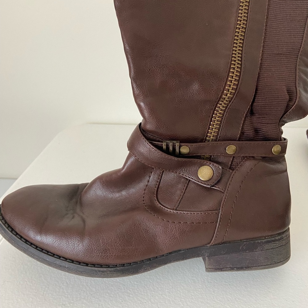 EUC | Women’s brown tall double zip strap buckle boots size 7 - Picture 8 of 8